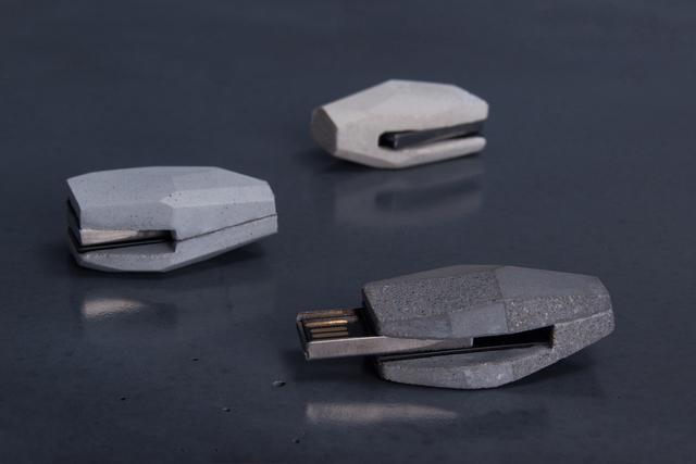 ������U�P