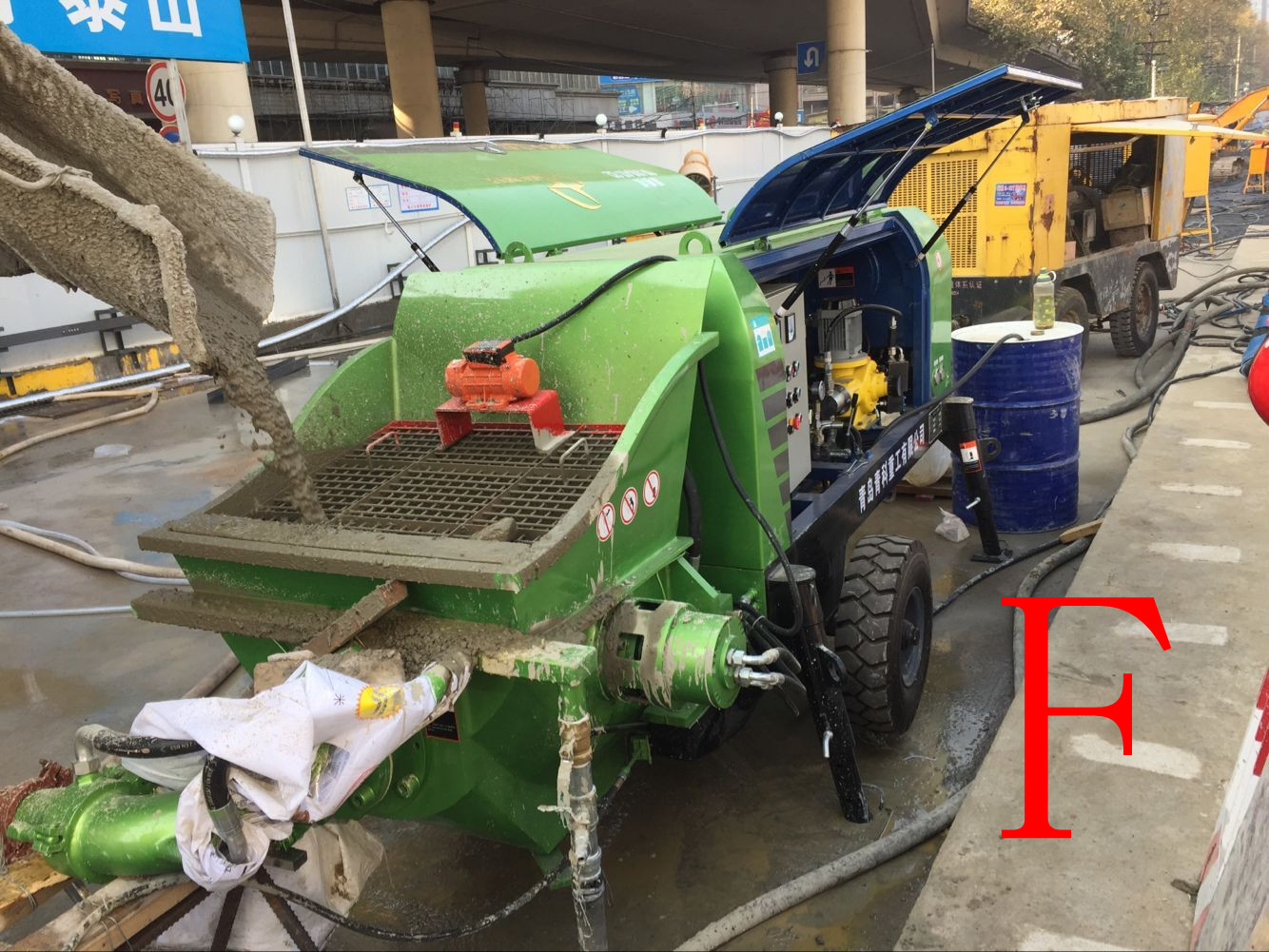 青科重工 混凝土泵 濕噴機(jī) 青科重工 混凝土泵 濕噴機(jī)