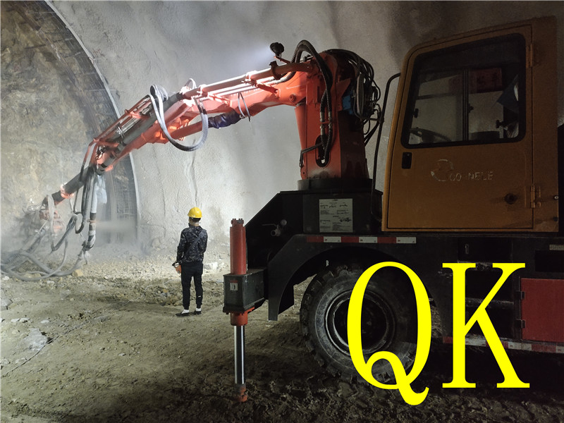 混凝土泵 濕噴臺車 青科重工 混凝土泵 濕噴臺車 青科重工