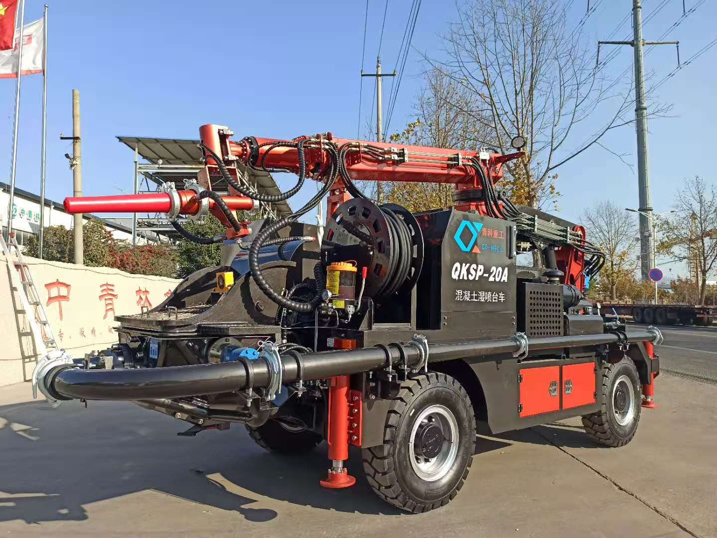 混凝土泵 濕噴臺車 青科重工 混凝土泵 濕噴臺車 青科重工