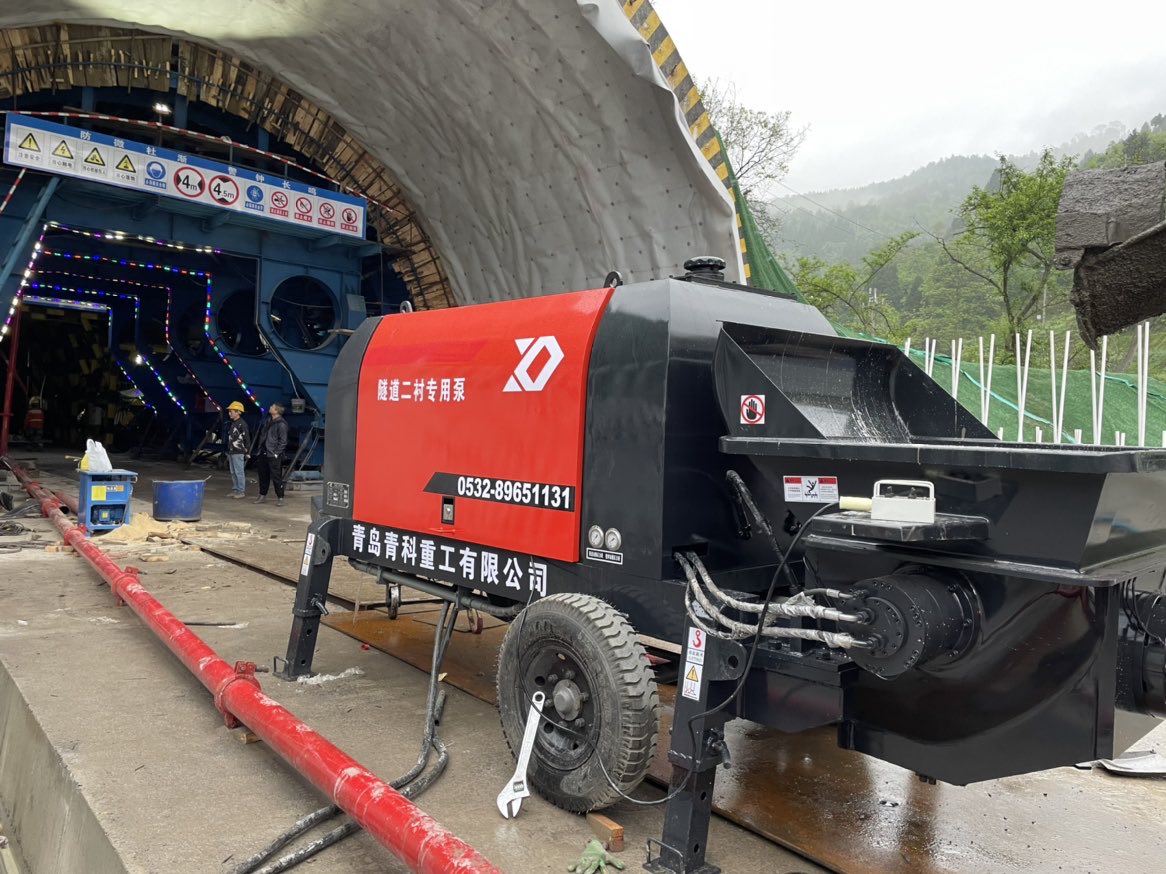 混凝土泵 青科重工 二襯泵 混凝土泵 青科重工 二襯泵