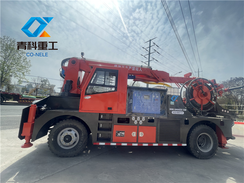 混凝土泵 濕噴臺車 青科重工 混凝土泵 濕噴臺車 青科重工