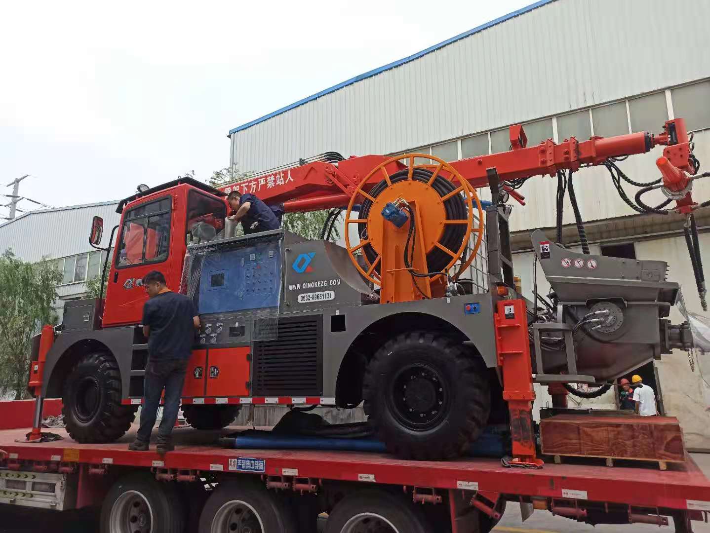 混凝土泵 青科重工 濕噴臺車 混凝土泵 青科重工 濕噴臺車