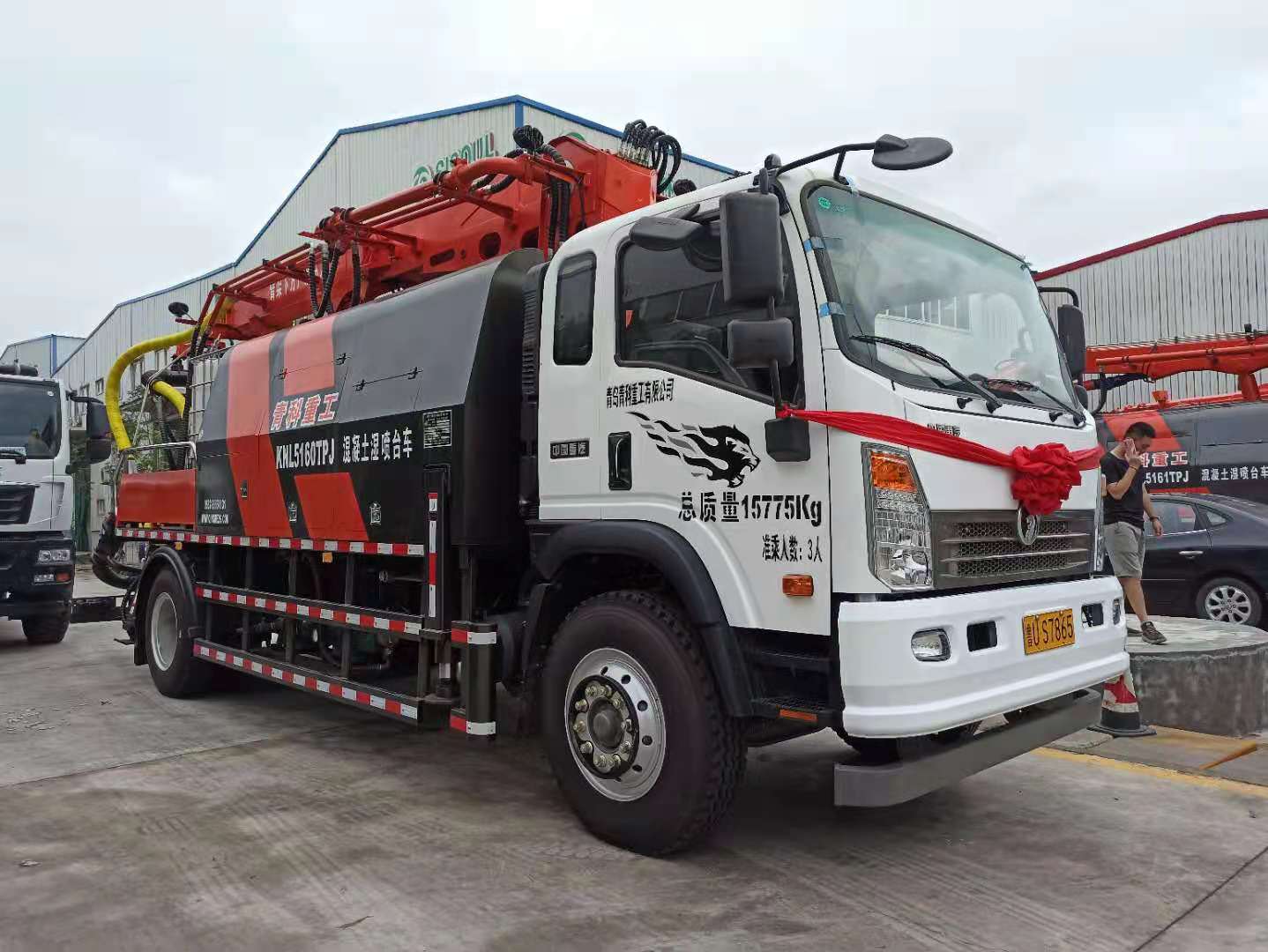 混凝土泵 青科重工 濕噴臺車 混凝土泵 青科重工 濕噴臺車